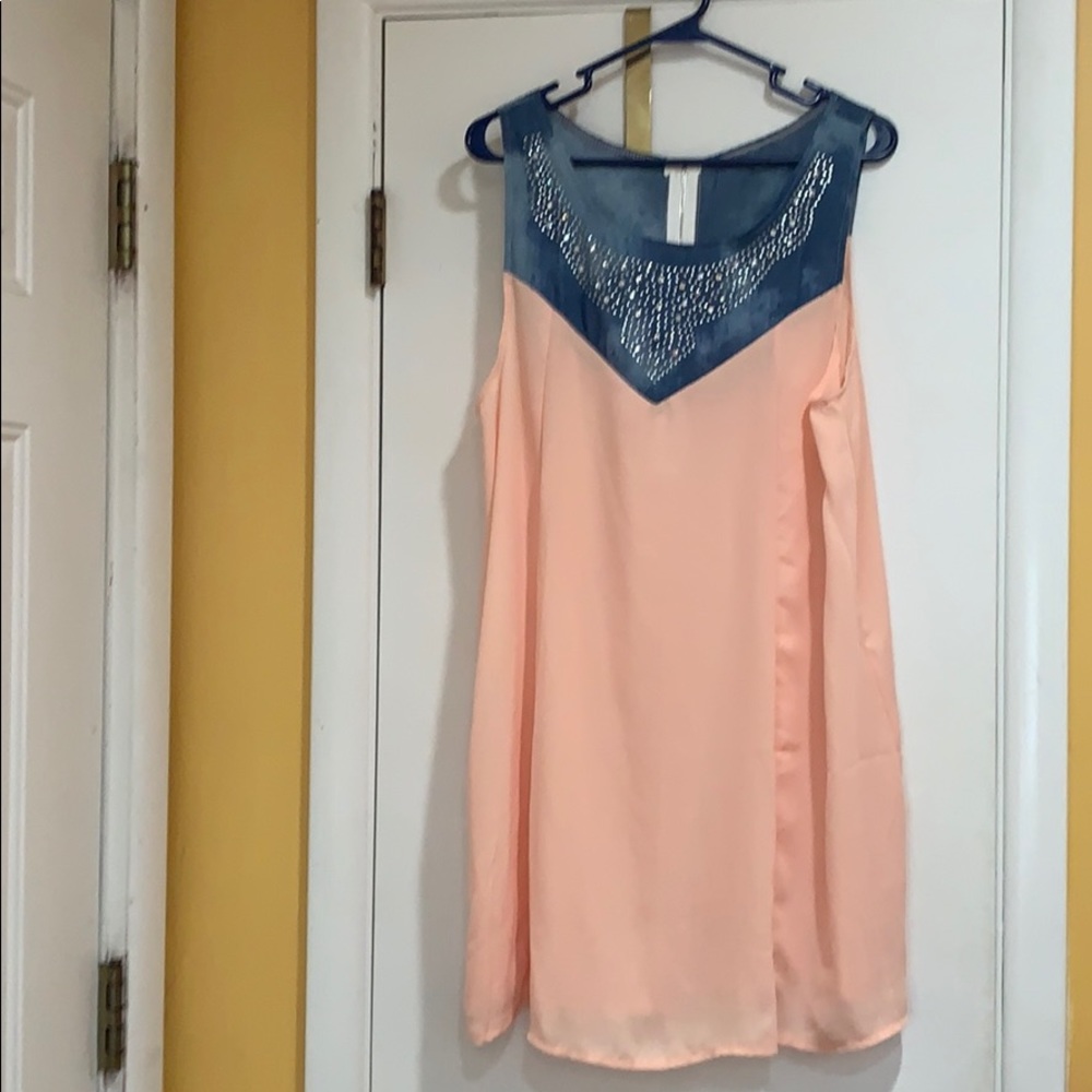 Women’s chiffon dress, size XL